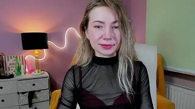Mia_Tasty — let's play naughty