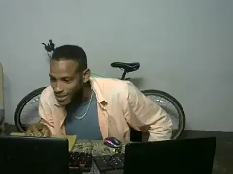 Freechat michel_sc on StripChat