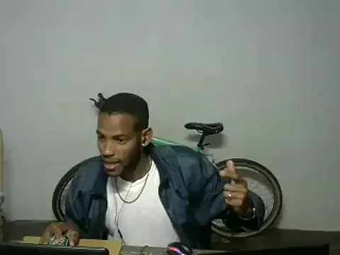 Freechat michel_sc on StripChat