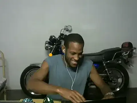 Freechat michel_sc on StripChat