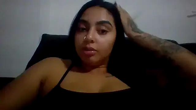 Nandinha777 — cavalgar no dildo + plug de 4 e danar