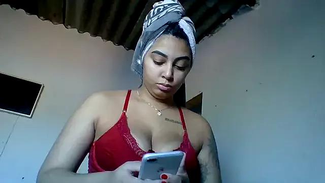 Nandinha777 on StripChat 