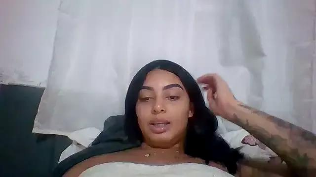 Nandinha777 on StripChat 