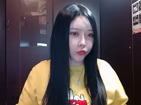 Offline NATINATU252525 on StripChat