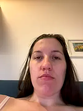 Offline Nicole-Ray on StripChat