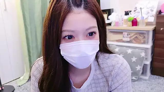 oxo_yuna_oxo on StripChat 