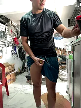 Freechat Paul22cm- on StripChat