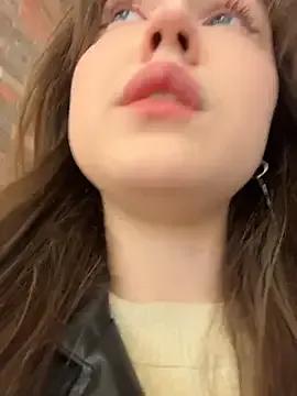 Peachy_Dream — make my pussy really wet