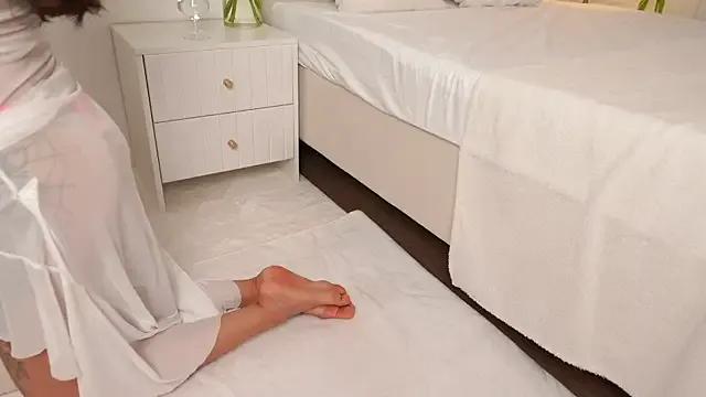 Peopleneedlove144 — naked