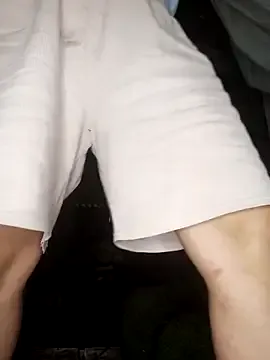 Offline Piu_18 on StripChat