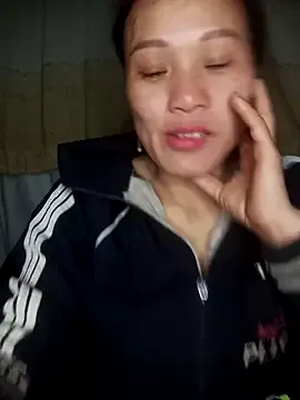 Offline Piu_18 on StripChat