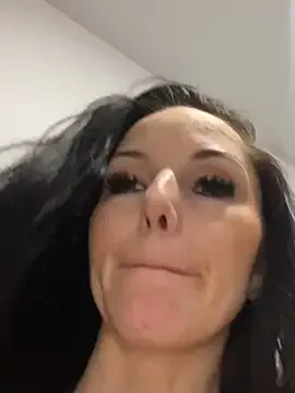 Offline Playful_Amanda on StripChat