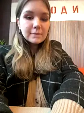 Offline PumaShyXD on StripChat