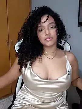 Offline QeenPandinha on StripChat