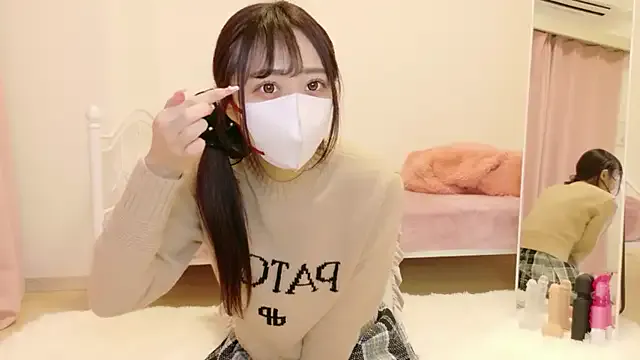 Offline rinochan_v on StripChat