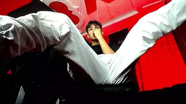 SemerHott on StripChat 