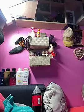 Offline sexymelli18 on StripChat