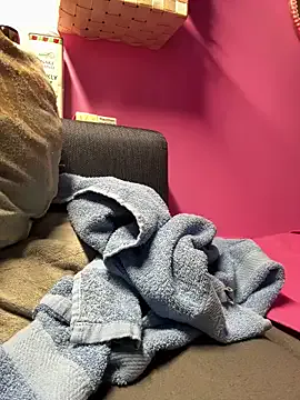 Offline sexymelli18 on StripChat