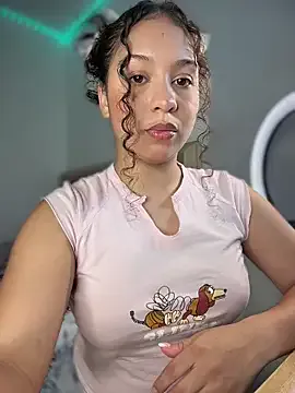 Offline Shara_dreams on StripChat