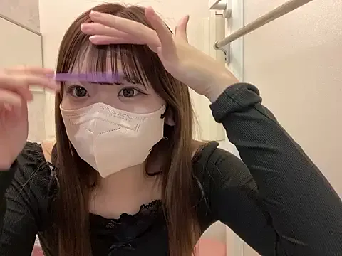 Offline shina_mo_n_ch on StripChat