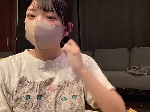 Offline shina_mo_n_ch on StripChat