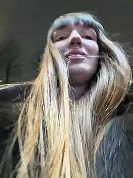 Offline Sophie_Avory on StripChat