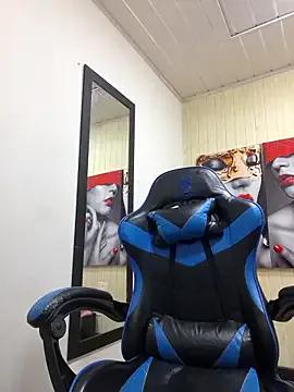 susan_mooree — milk drops