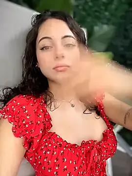 Group TeaseDollXXX on StripChat