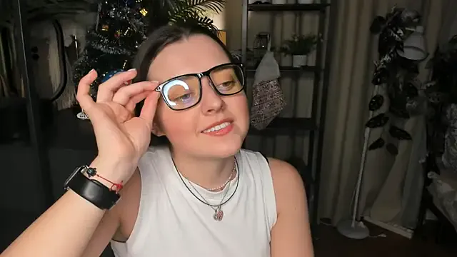 Offline ThelmaJusto on StripChat