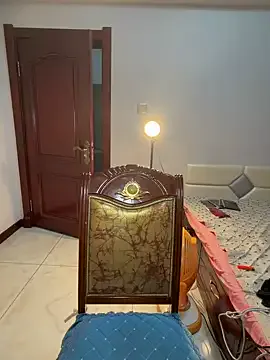 Offline tuanzi125216 on StripChat