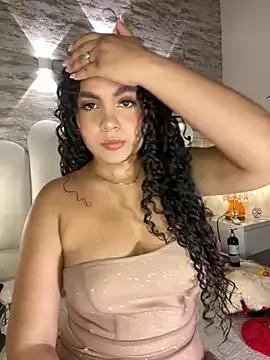 Yassy_vazquez on StripChat 