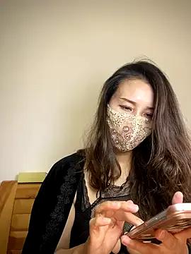 yiyi78900 on StripChat 