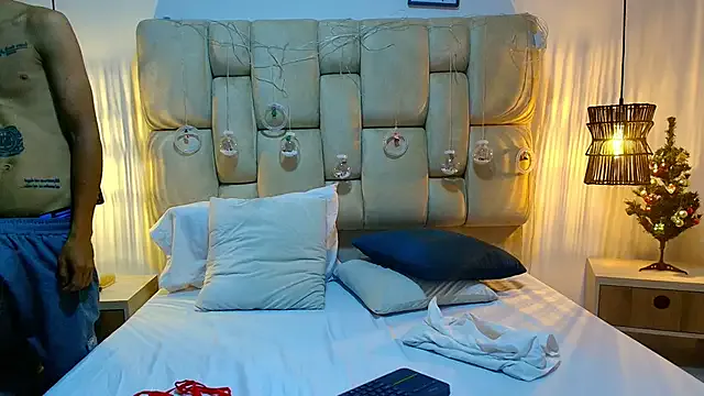 Offline Zoelucas on StripChat